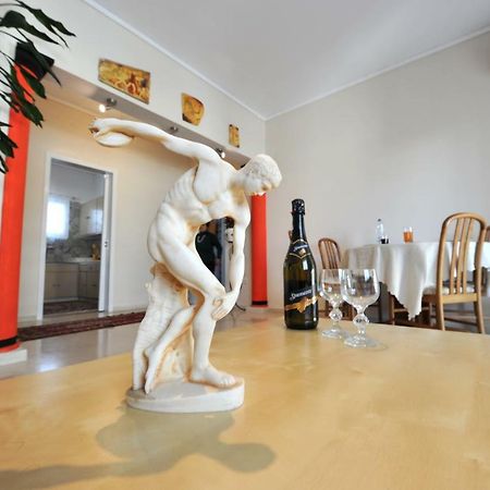 Apartment Near Stavros Niarchos Park & Acropolis Athena Bagian luar foto