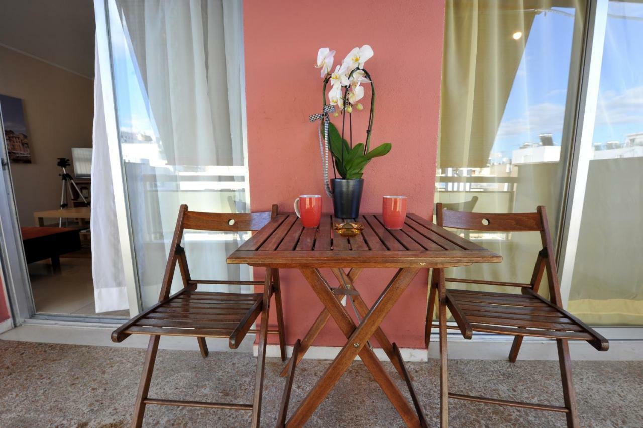 Apartment Near Stavros Niarchos Park & Acropolis Athena Bagian luar foto